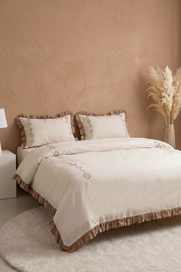 Damask Flora Çift Kişilik %100 Pamuklu Nevresim Takımı - 4 Parça
