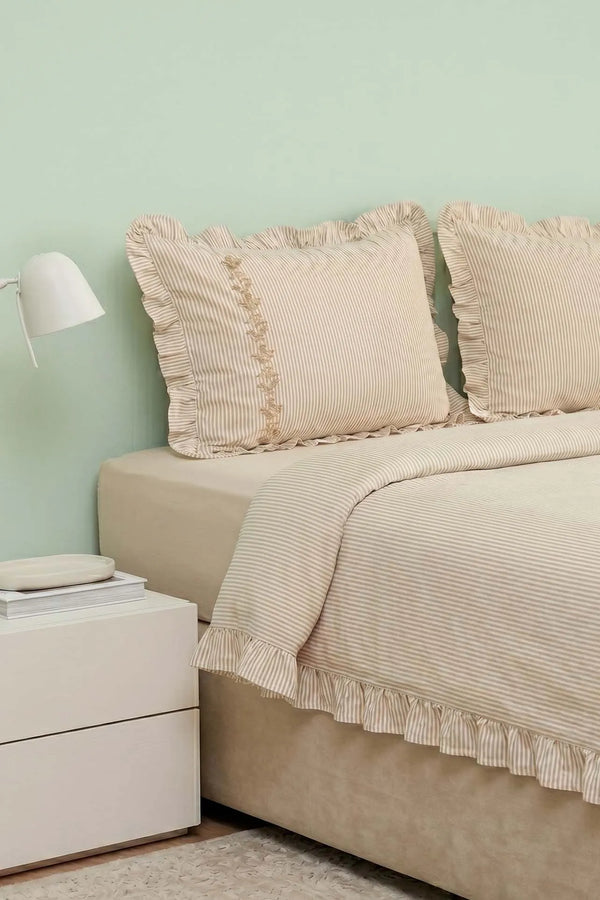 Marvella Çift Kişilik %100 Pamuklu Nakışlı Fırfırlı Nevresim Takımı - 4 Parça