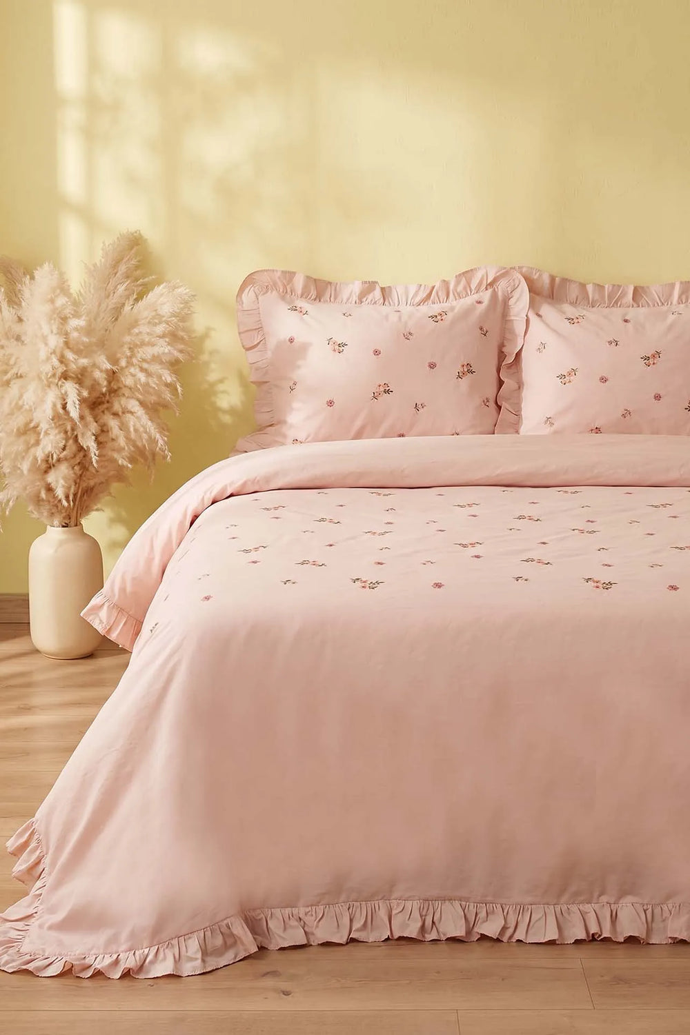 Pembe Daisy Glow Çift Kişilik %100 Pamuklu Nevresim Takımı - 4 Parça