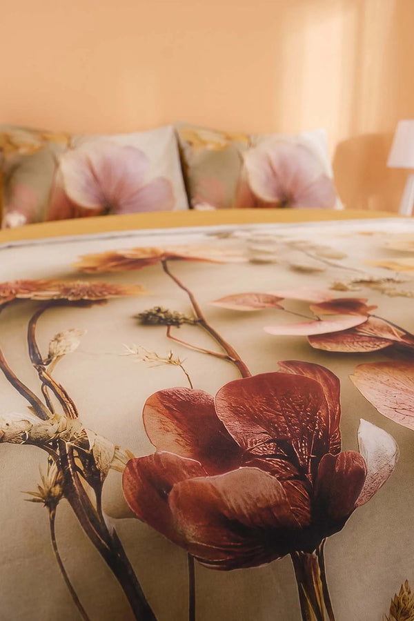 Gold Eloni 3D Flower Çift Kişilik Nevresim Takımı – 4 Parça