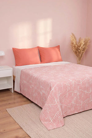 Pembe Prizma Desenli Çift Kişilik Baskılı Pike & Yatak Örtüsü 200x230 cm