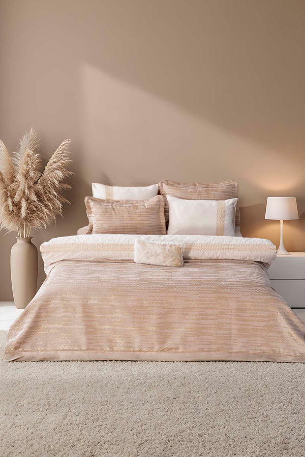 Alina Cappuccino Nakışlı Çift Kişilik Nevresimli Pike Seti - 8 Parça Çeyiz Seti