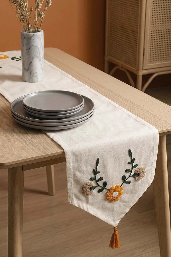 Sarı Papatya Punch İşlemeli Runner 35x140 cm