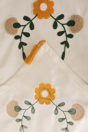 Sarı Papatya Punch İşlemeli Runner 35x140 cm