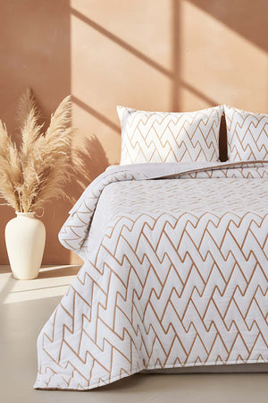 Maria Çift Kişilik Kortlu Kapitone Yatak Örtüsü Takımı 3 Parça Uyku Seti