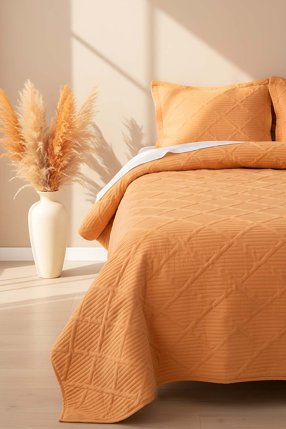 Edda Hardal Nakışlı Çift Kişilik Yatak Örtüsü Takımı 3 Parça Uyku Seti