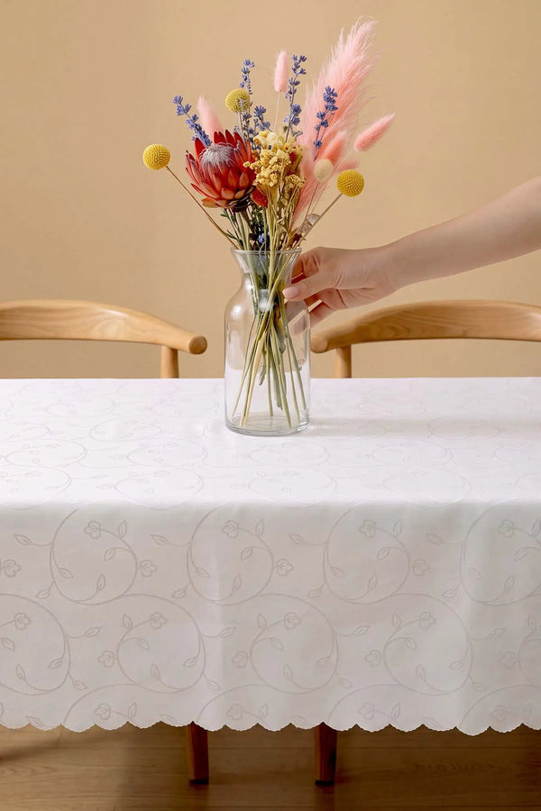 Beyaz Dal Desen Sıvı İtici Leke Tutmaz Masa Örtüsü 160x220 cm – görsel 2