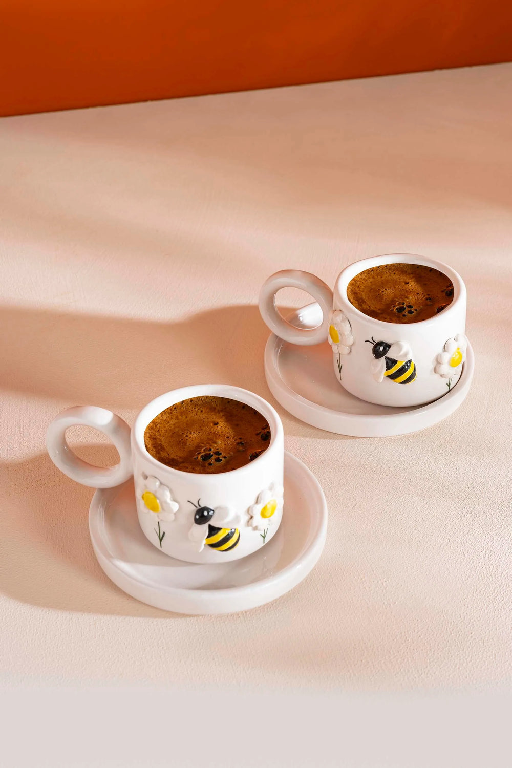 Arı & Papatya Amore El Yapımı Seramik İkili Türk Kahvesi Fincan Takımı