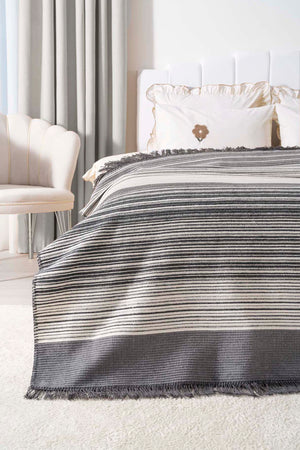 Veloura Antrasit Çift Kişilik Püsküllü Battaniye