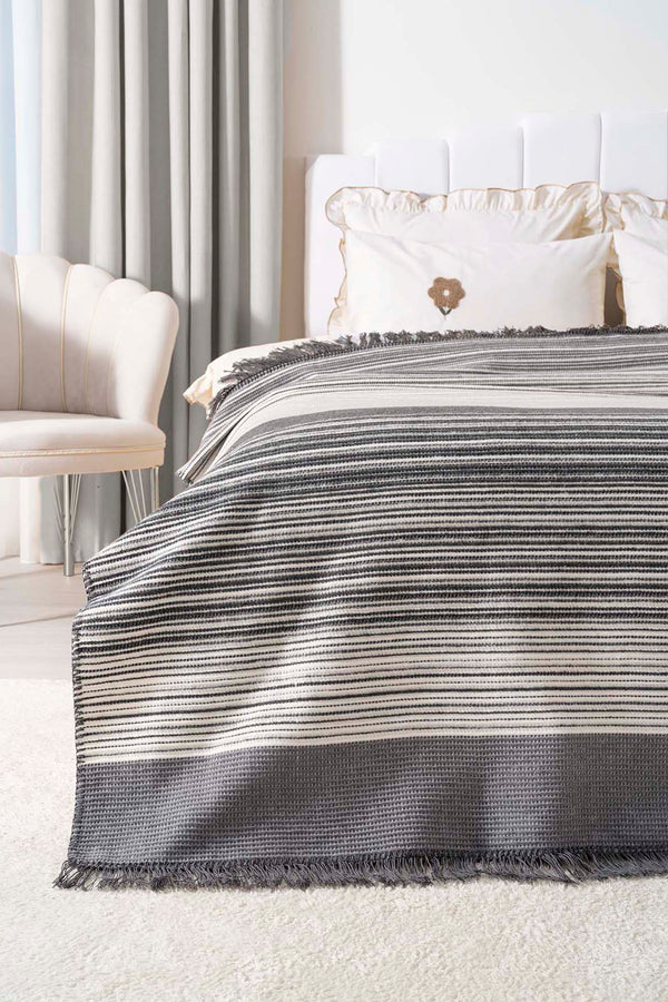 Veloura Antrasit Çift Kişilik Püsküllü Battaniye