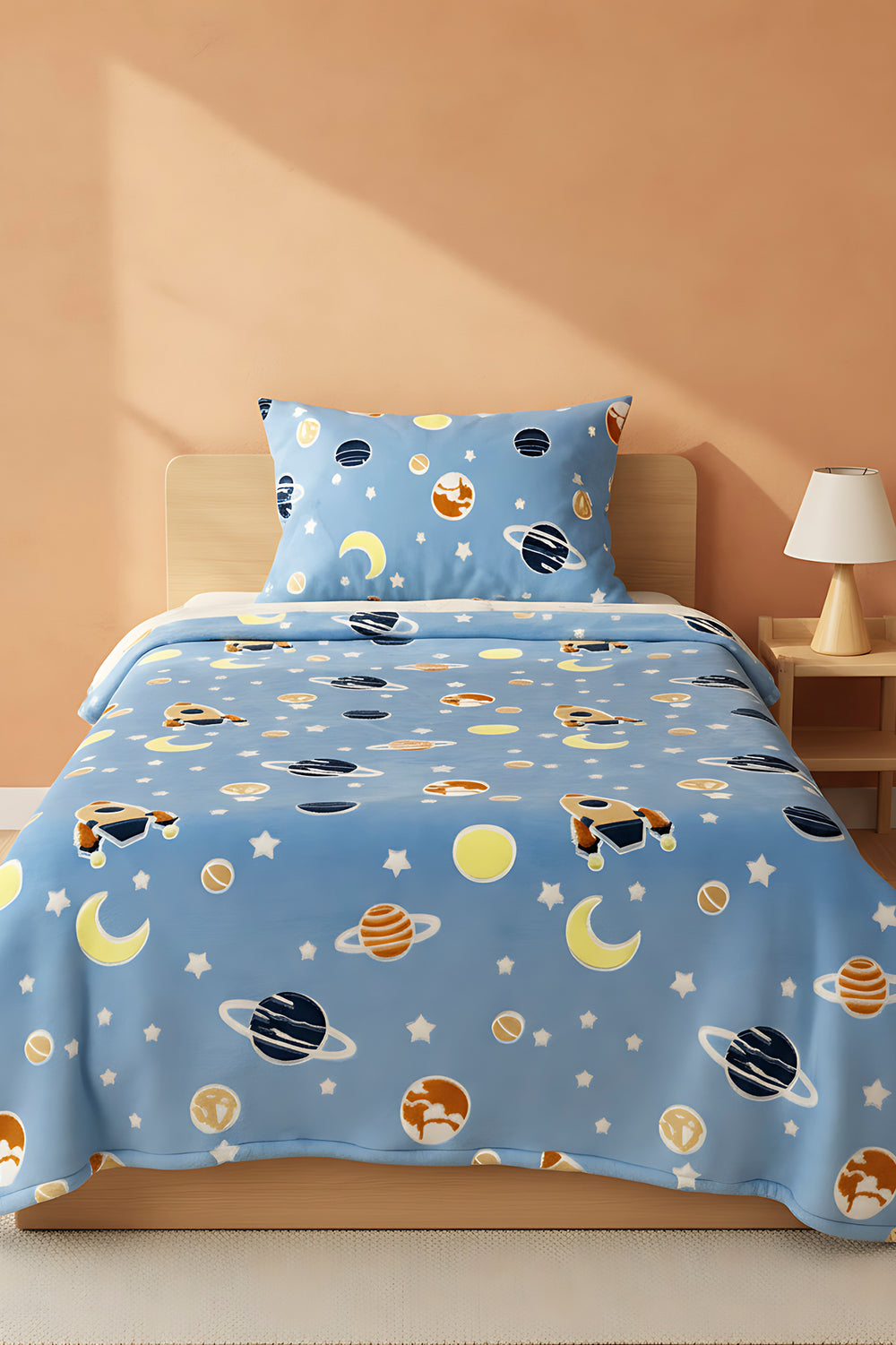 Uzay Desenli Peluş Çocuk Battaniyesi