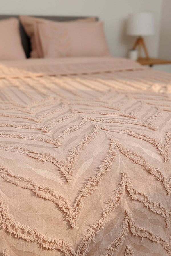 Limi Crimp Bej Çift Kişilik Nevresimli %100 Pamuklu Yatak Örtüsü – 7 Parça Çeyiz Seti