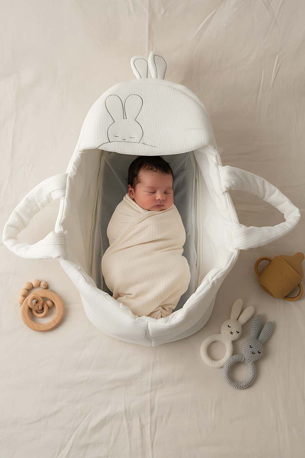 Tavşan Kulaklı Bebek Taşıma Çantası