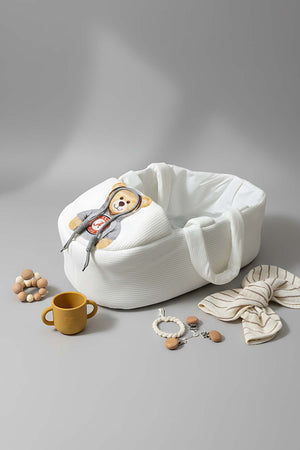 Kapşonlu Ayıcık Bebek Taşıma Çantası