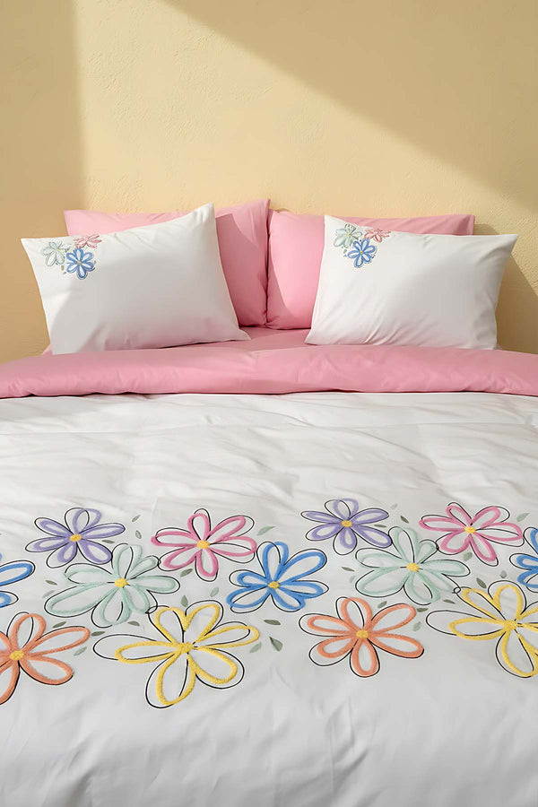 Puff Nakışlı Bellis Pembe Çift Kişilik %100 Pamuklu Nevresim Takımı – 6 Parça Çeyiz Seti