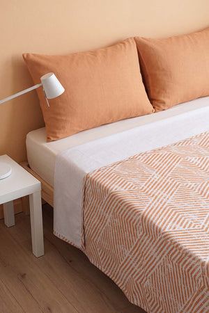 Turuncu Prizma Desenli Çift Kişilik Baskılı Pike & Yatak Örtüsü 200x230 cm