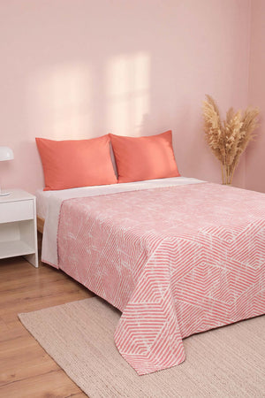 Pembe Prizma Desenli Çift Kişilik Baskılı Pike & Yatak Örtüsü 200x230 cm