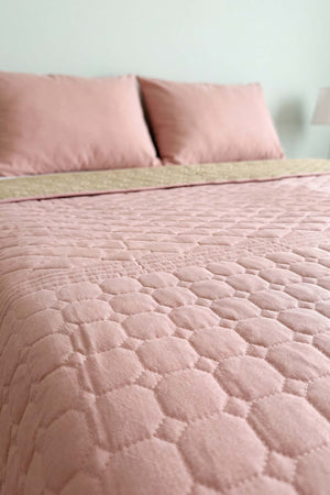 Pembe Ultrasonik Çift Taraflı Çift Kişilik Kapitone Pike & Yatak Örtüsü 180x240 cm