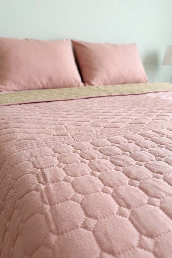 Pembe Ultrasonik Çift Taraflı Çift Kişilik Kapitone Pike & Yatak Örtüsü 180x240 cm