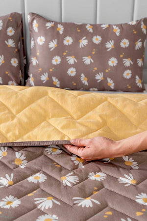 Kahve Papatyalı Kapitone Çift Kişilik Pamuklu Pike & Yatak Örtüsü