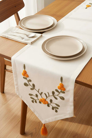 Sarı Çiçek Punch İşlemeli Runner 35x140