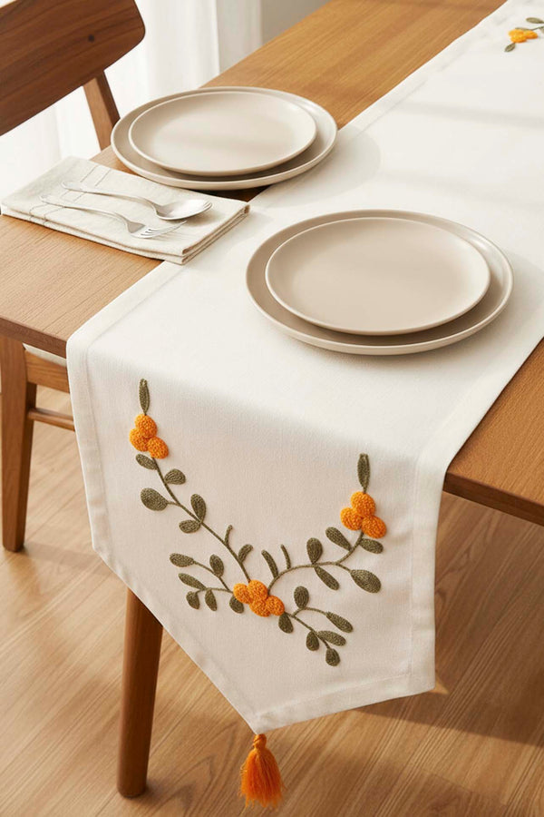 Sarı Çiçek Punch İşlemeli Runner 35x140