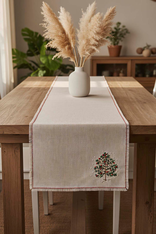 Çam Ağacı Nakışlı Hasır Görünümlü Kenarları Püsküllü Runner 40x115 cm