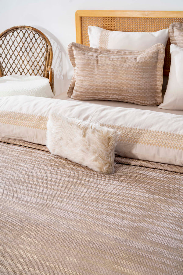 Alina Cappuccino Nakışlı Çift Kişilik Yatak Örtüsü Seti - 4 Parça Çeyiz Seti