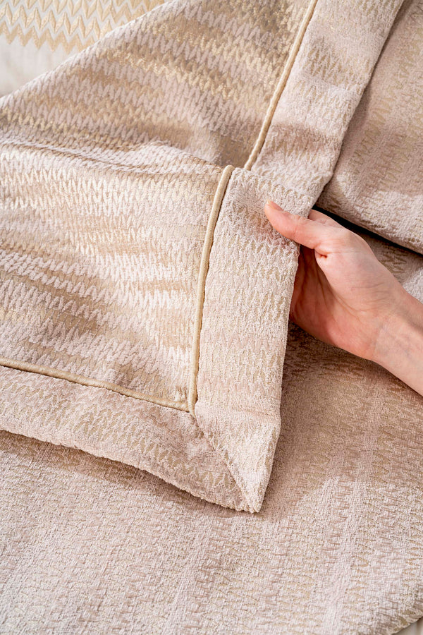 Alina Cappuccino Nakışlı Çift Kişilik Yatak Örtüsü Seti - 4 Parça Çeyiz Seti