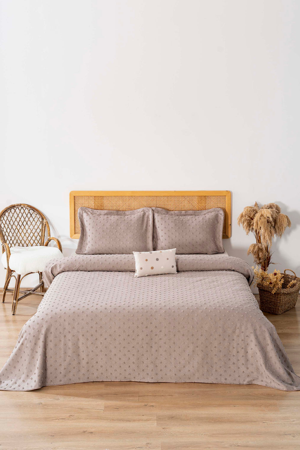 Talya Vizon Punch İşlemeli Çift Kişilik Yatak Örtüsü Takımı 4 Parça Uyku & Çeyiz Seti