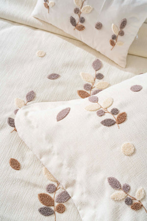 Nova Ekru Punch İşlemeli Çift Kişilik Nevresimli Pike Seti - 8 Parça Çeyiz Seti