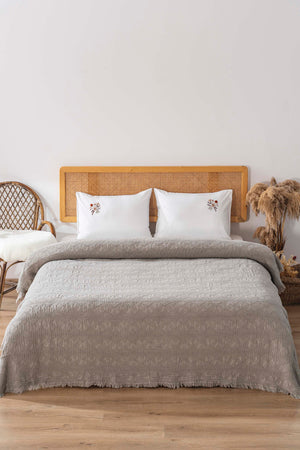 Felix Taş Çift Kişilik Nakışlı 4 Parça Pike & Çeyiz Seti Pamuklu