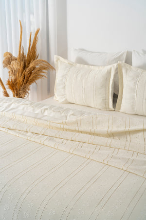 Esila Ekru Fırfırlı Çift Kişilik Nevresimli Pike Seti - 7 Parça Çeyiz Seti