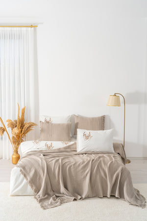 Arya Vizon Nakışlı Çift Kişilik %100 Pamuklu Nevresimli Pike Seti - 7 Parça Çeyiz Seti