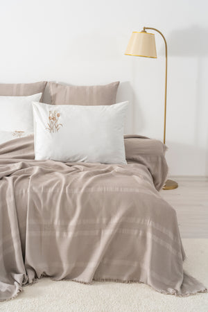 Amara Vizon Nakışlı Çift Kişilik %100 Pamuklu Nevresimli Pike Seti - 7 Parça Çeyiz Seti