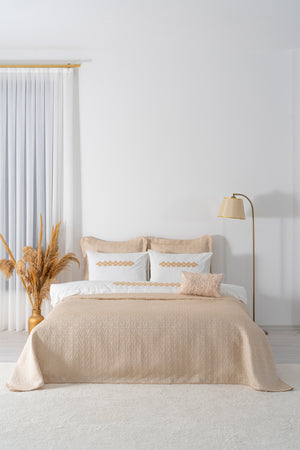 Parla Cappuccino Nakışlı Çift Kişilik Nevresimli Pike Seti - 8 Parça Çeyiz Seti