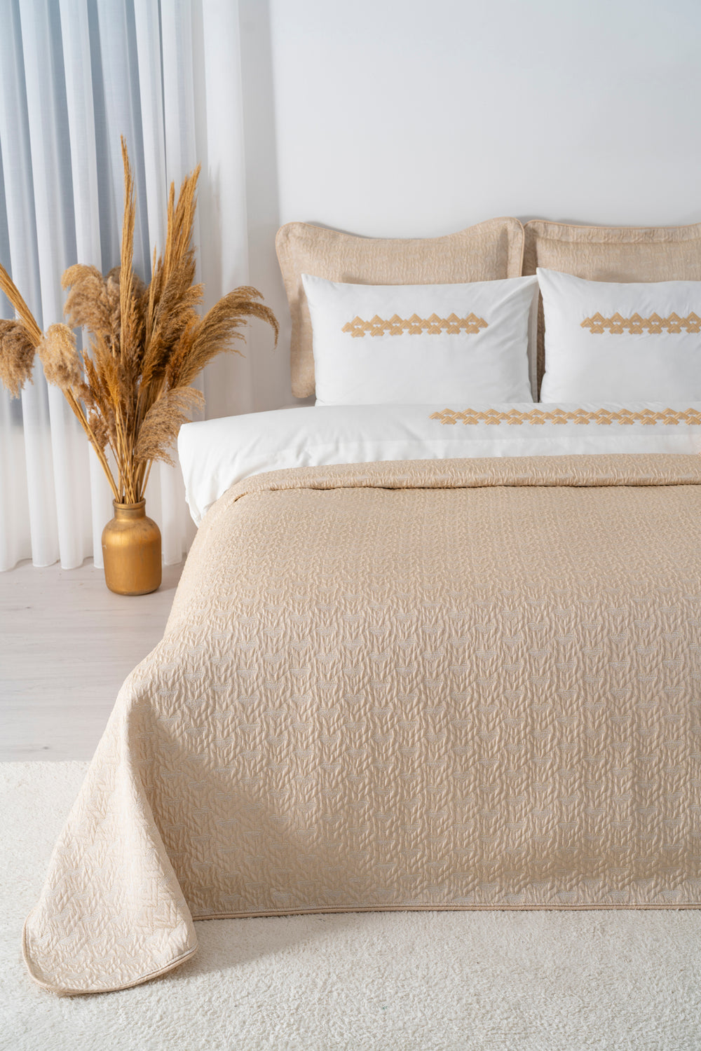 Parla Cappuccino Nakışlı Çift Kişilik Nevresimli Pike Seti - 8 Parça Çeyiz Seti