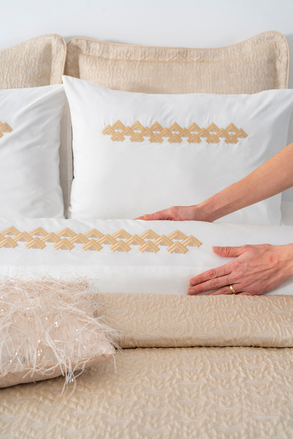 Parla Cappuccino Nakışlı Çift Kişilik Nevresimli Pike Seti - 8 Parça Çeyiz Seti