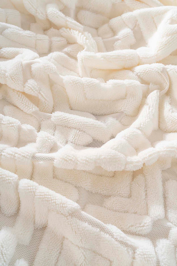 Antony Jakarlı Raşel İskandinav Outlet Çift Kişilik Punch Yatak Örtüsü