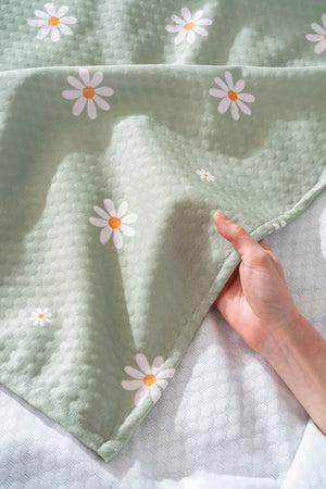 Yeşil Papatya Çift Kişilik Baskılı Pike 200 x 220 cm