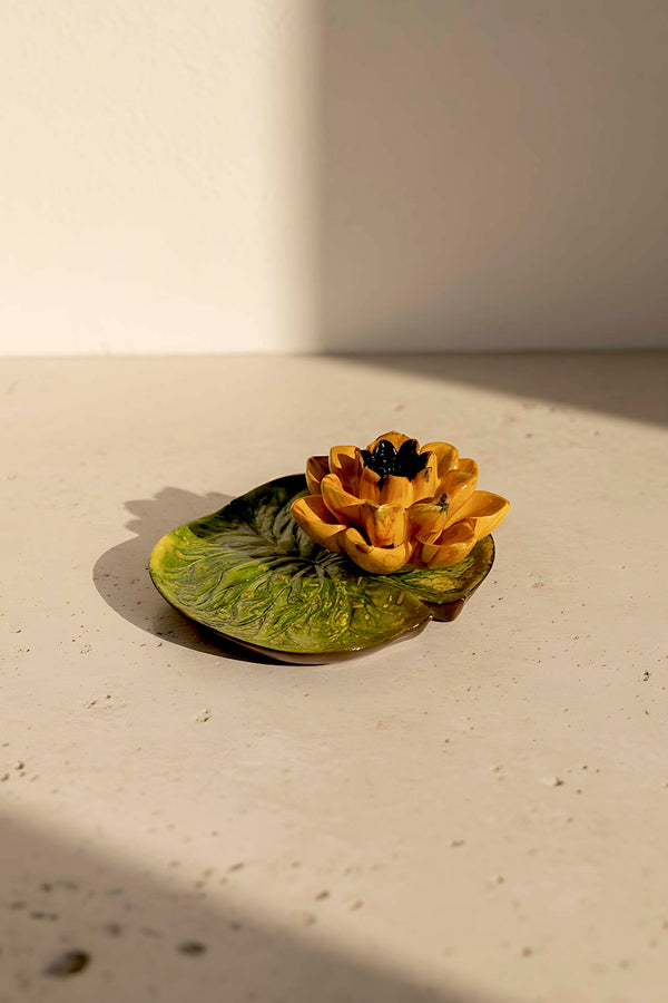 Sarı Lotus Çiçeği Dekoratif Tabak