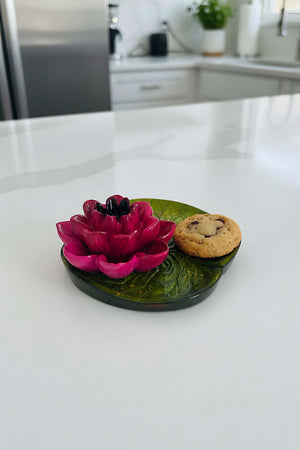 Pembe Lotus Çiçeği Dekoratif Tabak