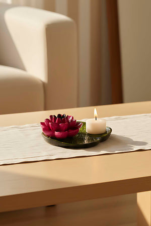 Pembe Lotus Çiçeği Dekoratif Tabak