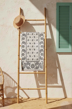 Gri Retro %100 Pamuklu Plaj Havlusu 70x140 cm