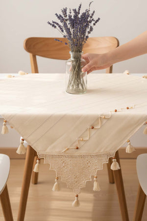 Boncuk Detaylı Güpürlü Kare Runner 90x90 cm