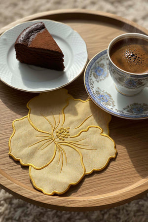 Çiçek Desenli Nakışlı Sarı 4'lü Sunumluk Peçete, Kokteyl Peçetesi, Kahve Yanı Sunumluk, Bardak Altlığı