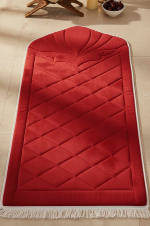 Kırmızı Kapitone Dolgulu Lüks Seccade 65x115 cm