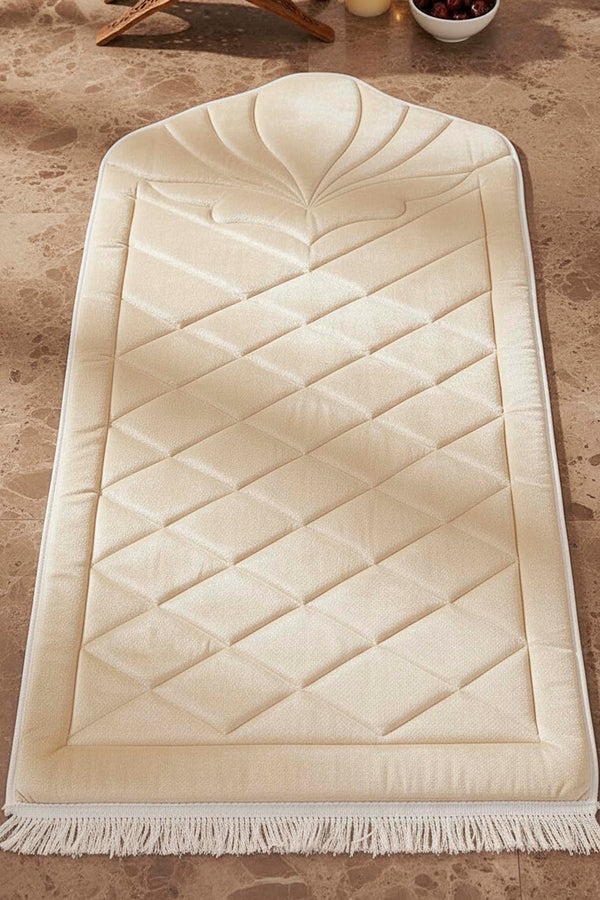 Krem Kapitone Dolgulu Lüks Seccade 65x115 cm