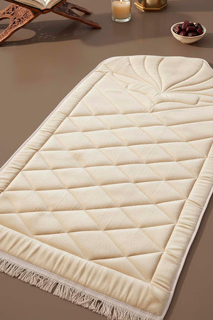Krem Kapitone Dolgulu Lüks Seccade 65x115 cm