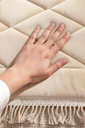 Krem Kapitone Dolgulu Lüks Seccade 65x115 cm